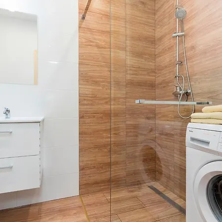 Pod Lipami - By Jantar Apartment Kolobrzeg